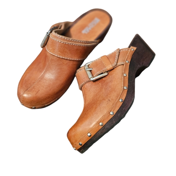 Michael Kors Women's Leather Studded Clogs Size 6M - Picture 8 of 10